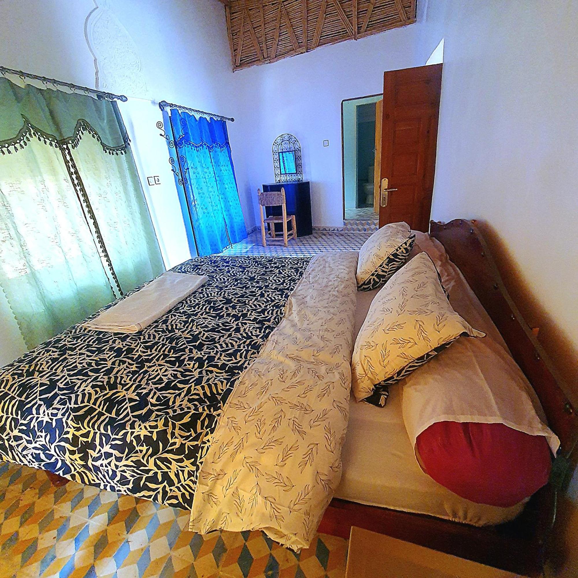 Riad Taourirte Тингир Экстерьер фото