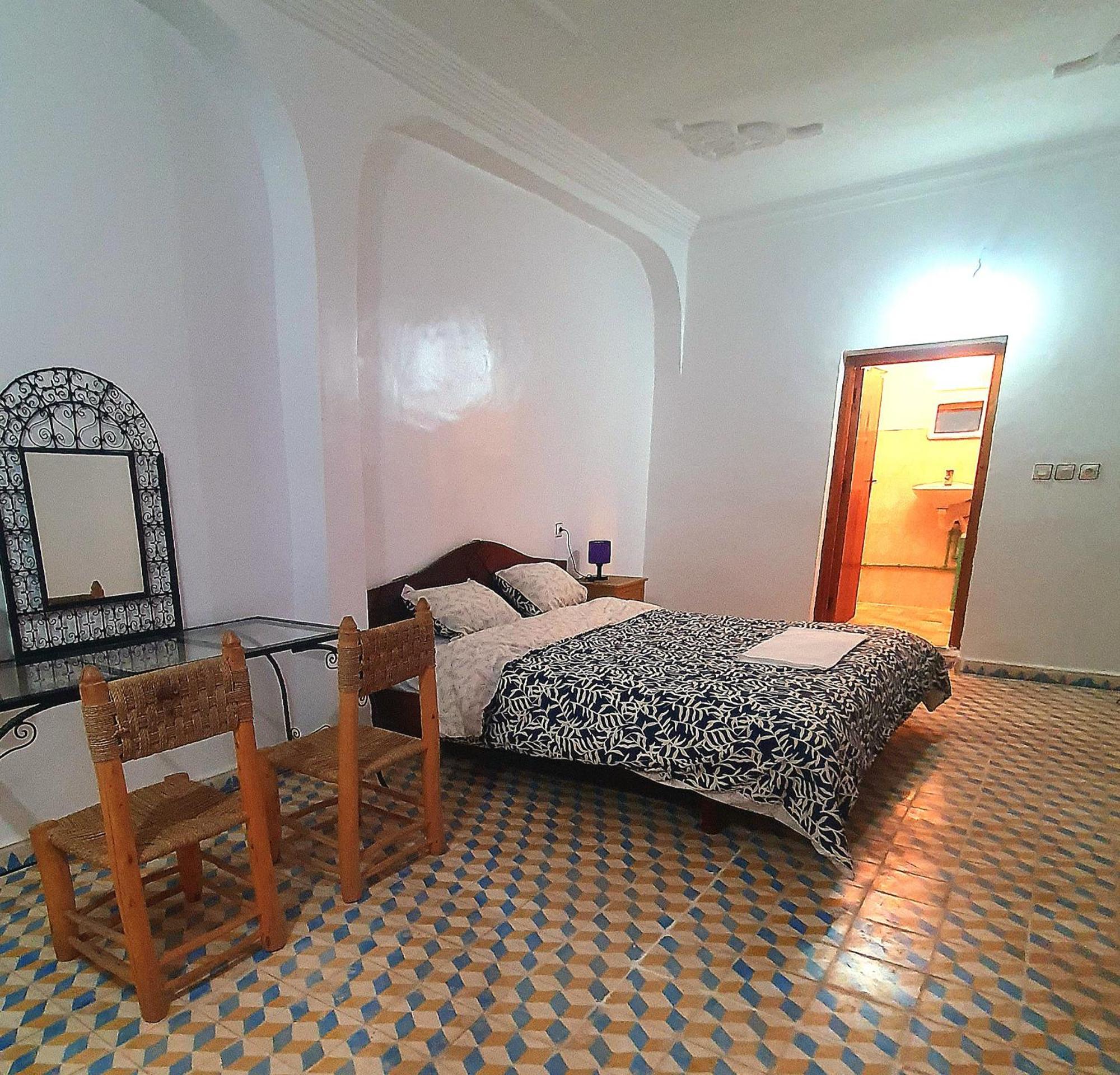 Riad Taourirte Тингир Экстерьер фото