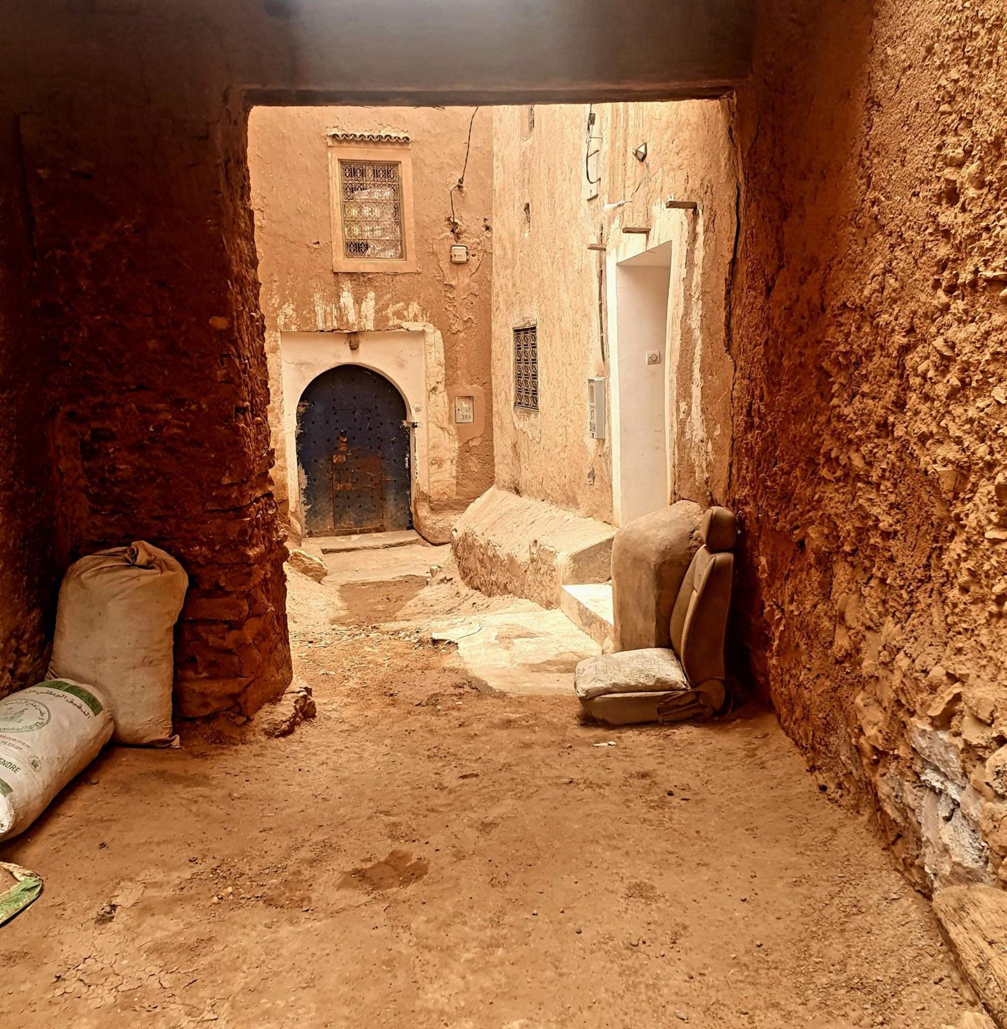 Riad Taourirte Тингир Экстерьер фото