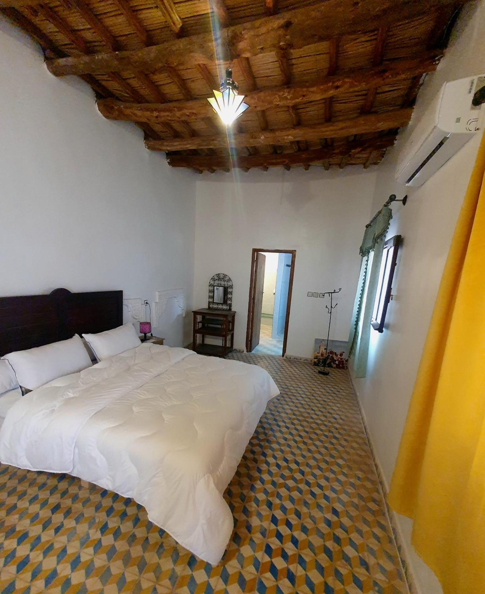 Riad Taourirte Тингир Экстерьер фото