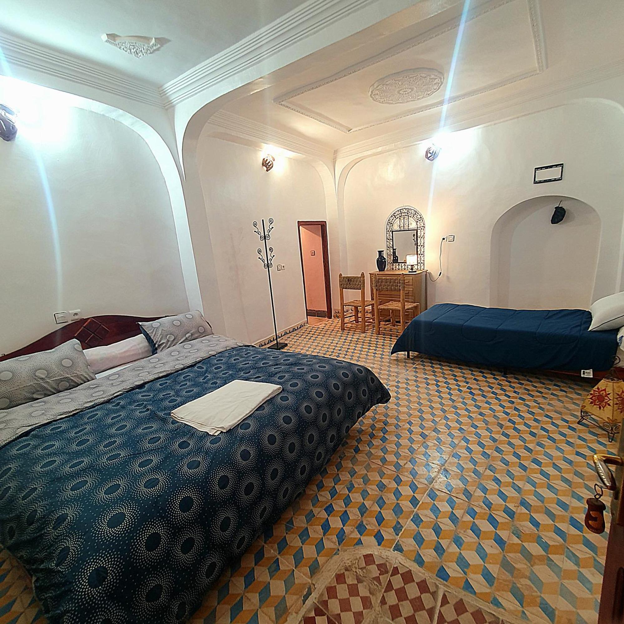 Riad Taourirte Тингир Экстерьер фото