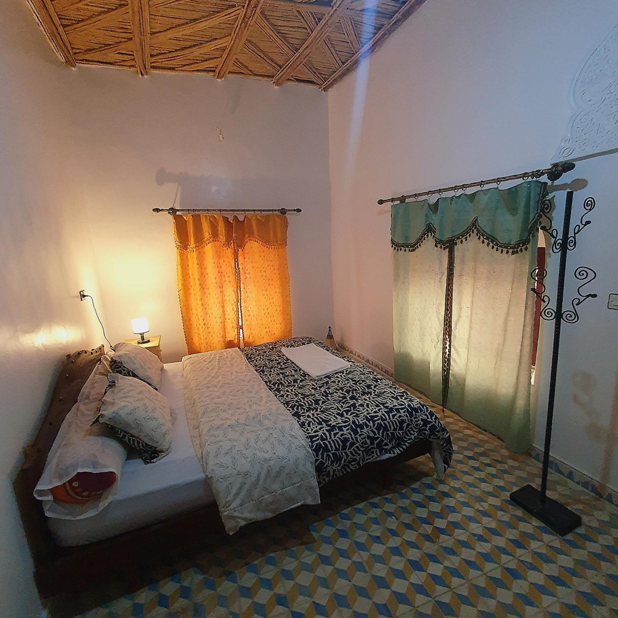 Riad Taourirte Тингир Экстерьер фото
