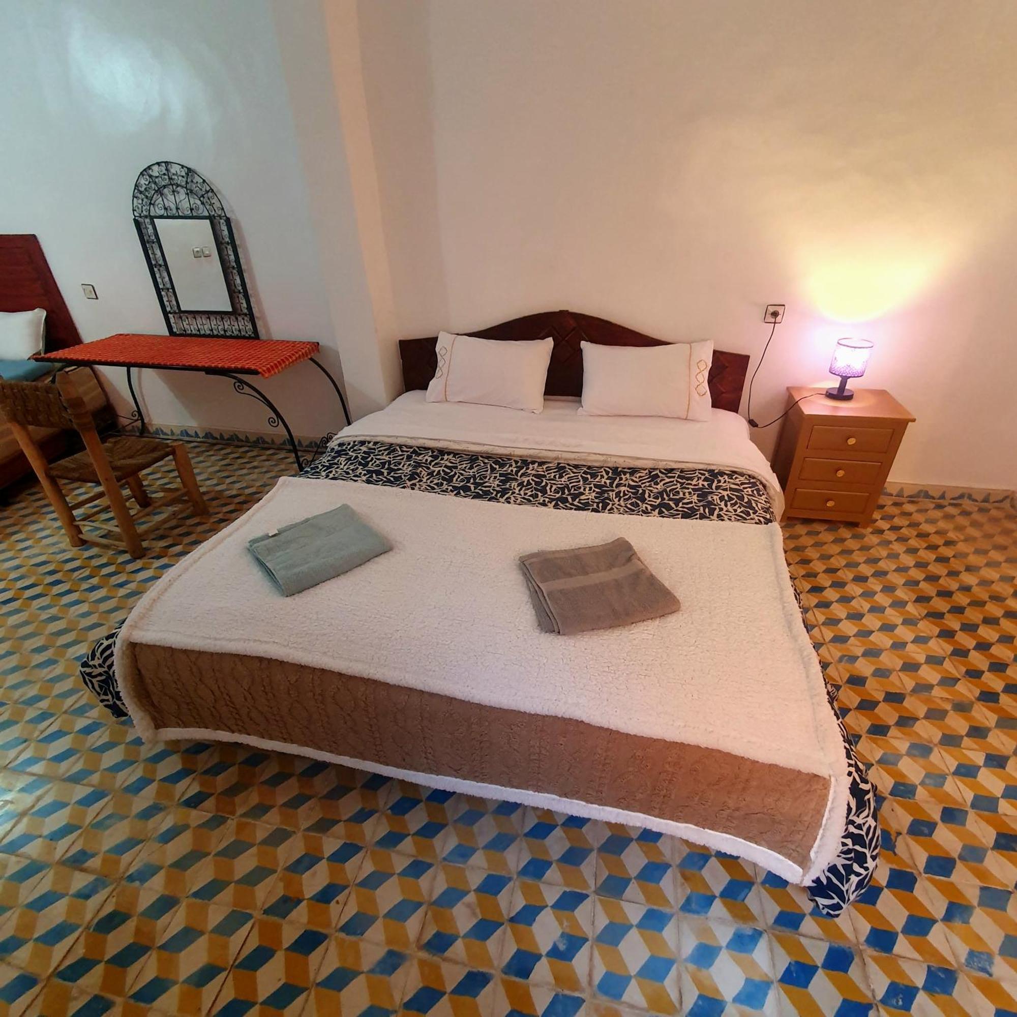 Riad Taourirte Тингир Экстерьер фото